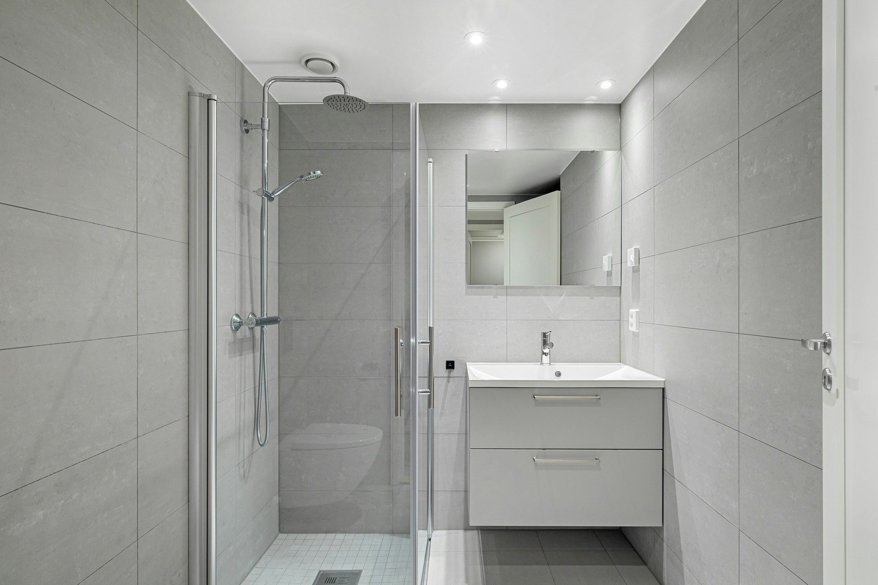 Verstopfter Abfluss im Badezimmer